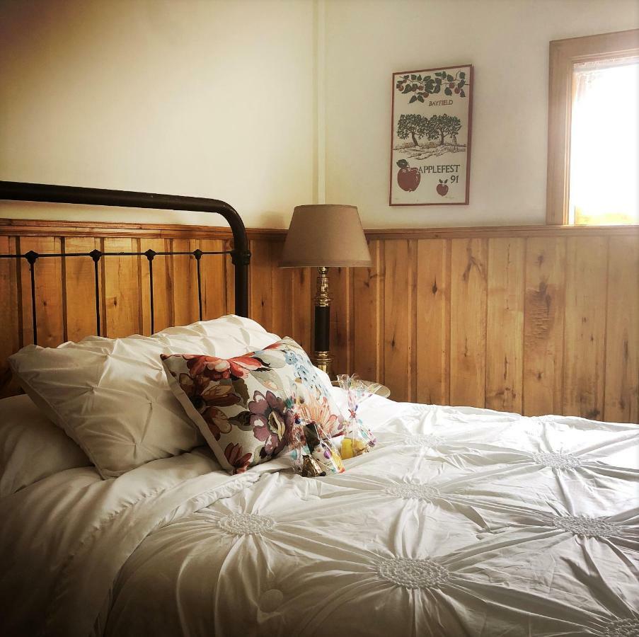Harbor Hill House Hotel Bayfield Esterno foto